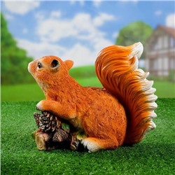 Садовая фигура из полистоуна «Белка на ветке с шишками», 14×24×21 см