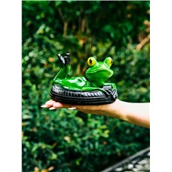 Садовая фигура из полистоуна «Лягушка на шине», 14×13×9.5 см, водоплавающая