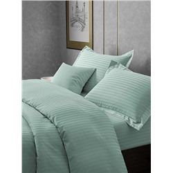 Постельное белье сатин страйп с простыней на резинке в подарочной упаковке - Нежная мята