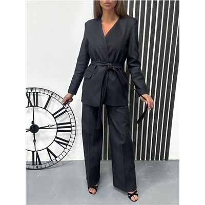 Костюм тройка