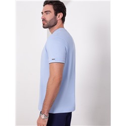 Футболка с V-вырезом из премиального хлопка с эластаном