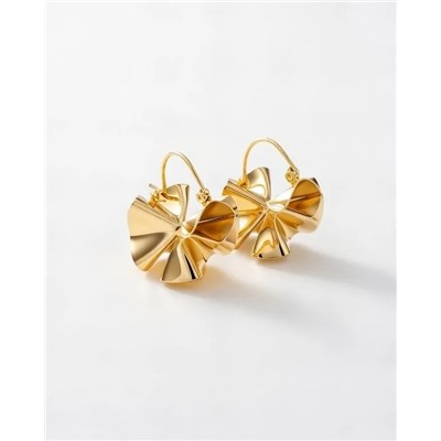 Стильные серьги