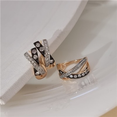 Комплект ювелирной бижутерии коллекция "Дубай" серьги и кольцо 17 р, покрытие позолота, вставка: фианиты и цирконы, цвет: прозрачный, арт.215.705-17