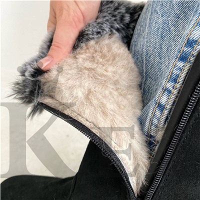 Сапожки женские с опушкой черные войлочная подошва