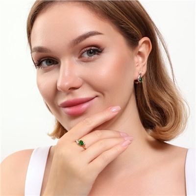 Комплект ювелирной бижутерии коллекция "Дубай" серьги и кольцо 17 р, покрытие позолота, вставка: фианиты, цвет: зеленый и прозрачный, арт.215.369-17