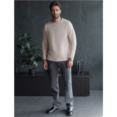 Джемпер базовый из мягкого фактурного трикотажа с круглым воротом