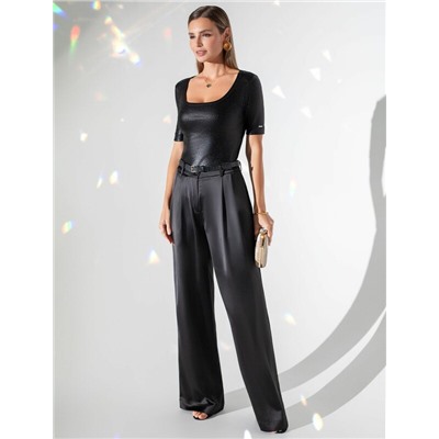 Футболка облегающая из хлопка в рубчик с U вырезом и матовым покрытием металлик