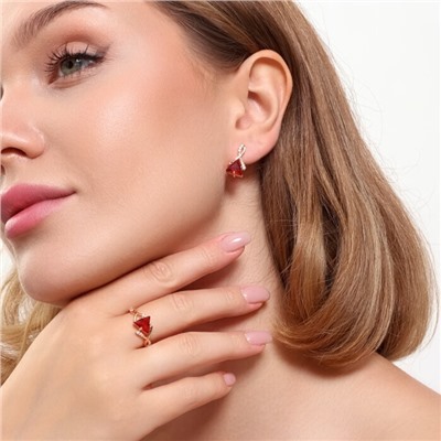 Комплект ювелирной бижутерии коллекция "Дубай" серьги и кольцо 17 р, покрытие позолота, вставка: фианиты, цвет: красный и прозрачный, арт.215.402-17