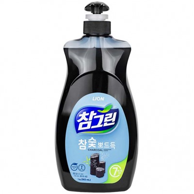 LION CHARM Green Средство для мытья посуды, овощей и фруктов (Древесный уголь) 1000 г