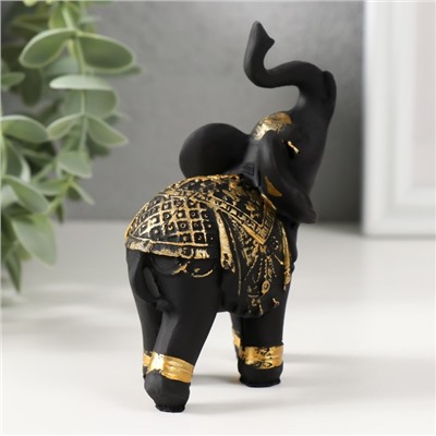 Фигурка полистоун «Чёрный слон в золотой богатой попоне», 8×5×10.5 см