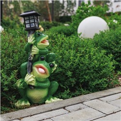 Садовая фигура - фонарь из полистоуна «Лягушата с фонарём», 24.5×19.5×57 см