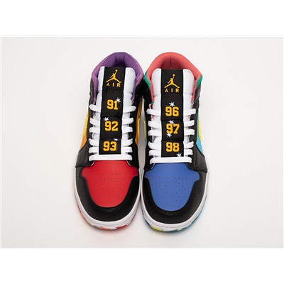 Кроссовки Nike Air Jordan 1 Mid
