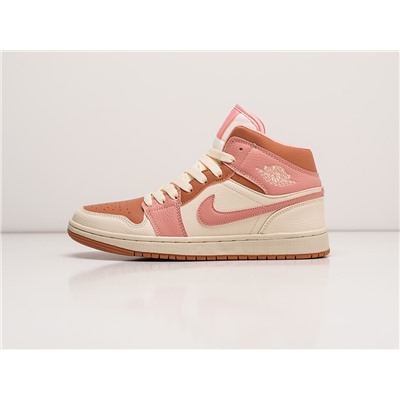Кроссовки Nike Air Jordan 1 Mid