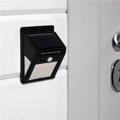Садовый светильник, уличный, на солнечной батарее с датчиком движения, накладной, 40 LED, свечение белое