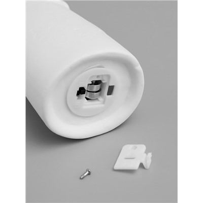 Светодиодная фигура «Дед Мороз в колпаке» 6×5.5×20.2 см, 1 LED, керамика, от батареек LR44×2, свечение тёплое белое