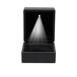 Коробочка подарочная с подсветкой, черная, пластик, арт.002.032