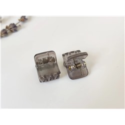 Маленький крабик для волос