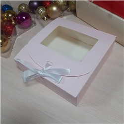 Коробка подарочная нежно розовая 16х16х5см