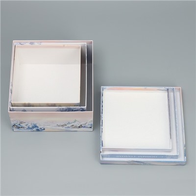 Набор подарочных коробок 3 в 1 «Новогодняя сказка», 18 × 18 × 10 – 22 × 22 × 12 см