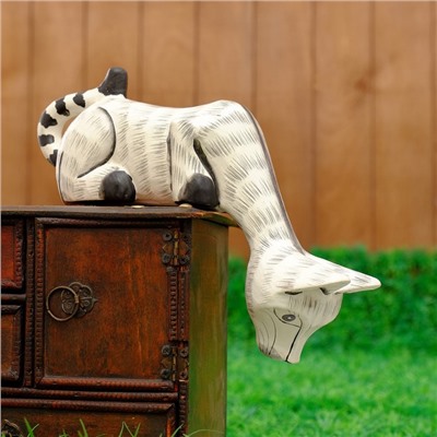 Фигура интерьерная «Котёнок Матвей подглядывает», 24×17×7 см, дерево