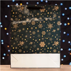 Пакет подарочный новогодний ламинированный вертикальный «Снежинки», 33×42×10 см