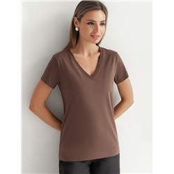 Футболка из премиального хлопка с V-образным вырезом