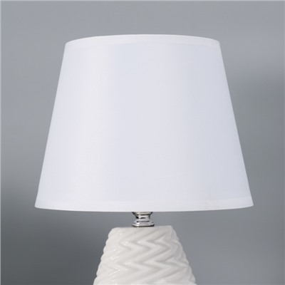 Настольная лампа с абажуром RISALUX «Мелли», Е14, 40 Вт, белый, 19.5×19×,5×31.5 см