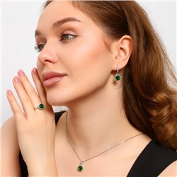 Комплект ювелирной бижутерии серьги, кулон и кольцо 17 р, покрытие: посеребрение, вставка: фианиты, цвет: зеленый, арт.213.669-17
