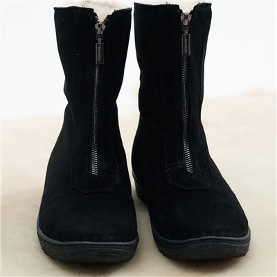 Ботинки женские чёрные замшевые на молнии, литая подошва