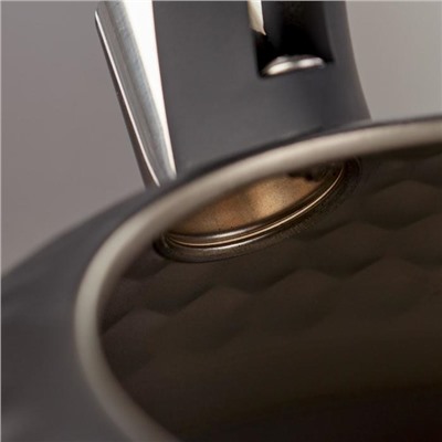 УЦЕНКА Чайник со свистком Magistro Galaxy, 3 л, индукция, ручка soft-touch, цвет чёрный