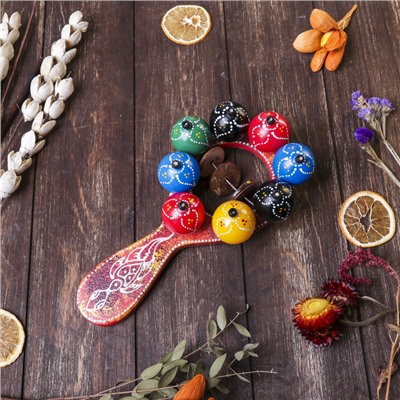 Сувенирный музыкальный инструмент «Маракас с шариками и пластинами», радужный, 25×13×5 см, МИКС