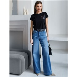 Нарядная футболка с принтом пайетками