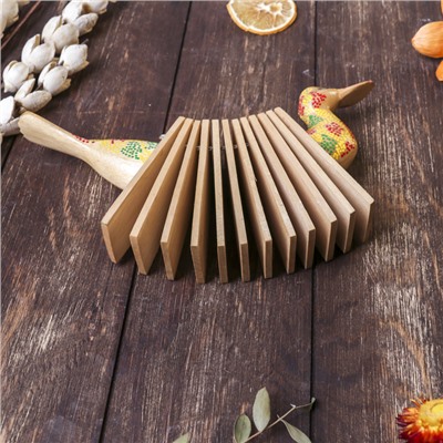 Сувенирный музыкальный инструмент «Трещотка крокодил пятнистый», 4×27×9 см, дерево, МИКС