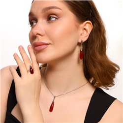 Комплект ювелирной бижутерии серьги, кулон и кольцо 17 р, покрытие: посеребрение, вставка: фианиты и искусственный камень, цвет: бордовый и графитовый, арт.314.284-17