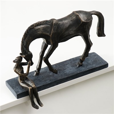 Фигурка полистоун настольная »Девушка с конём» под металл, 32.6×11×25.2 см