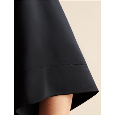 Блузка с короткими рукавами из плотного струящегося сатина