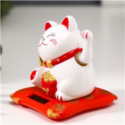 Маятник настольный антистресс «Кот баюн на коврике: иероглиф - Счастье в дом», пластик, 7.5×6.5×6.8 см