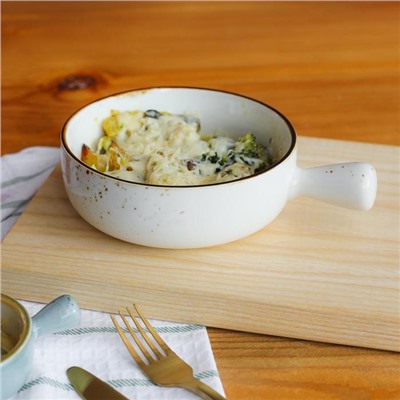 Кокотница Magistro «Церера», 500 мл, d=15 см, фарфор, белая