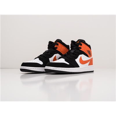 Кроссовки Nike Air Jordan 1 Mid