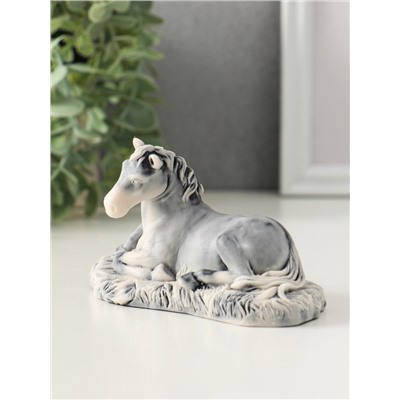 Фигурка «Лошадь лежащая», 7 см