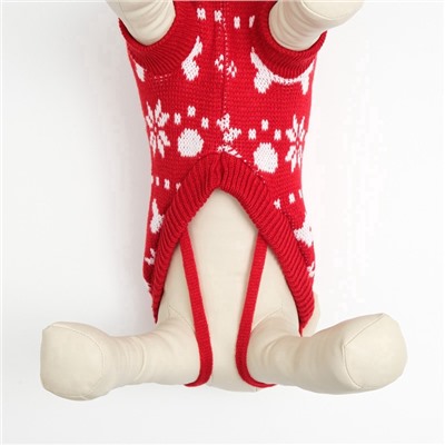 Свитер «Косточки-снежинки», размер 8 (ДС 20-23, ОГ 25-32, ОШ 16-19 см), красный