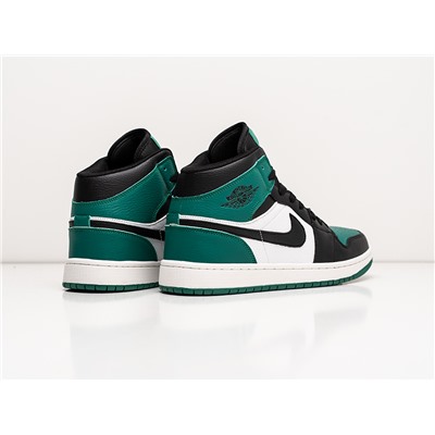 Кроссовки Nike Air Jordan 1 Mid