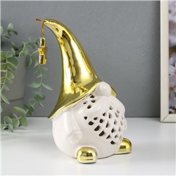 Фигурка светящаяся керамика «Гном в золотом колпаке со звездой», белый, 11.6×10.7×19.3 см