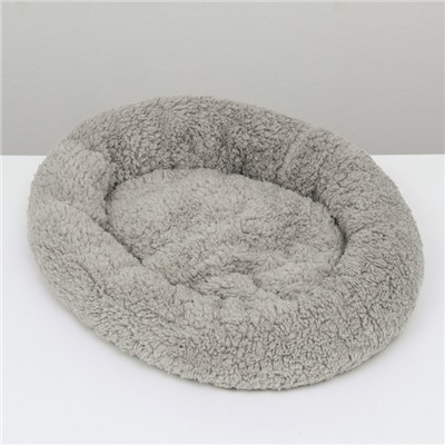 Лежанка для животных «Уют», мягкий мех, 50×42×11 см, серая