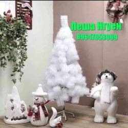 новогодня искуственная елка белая