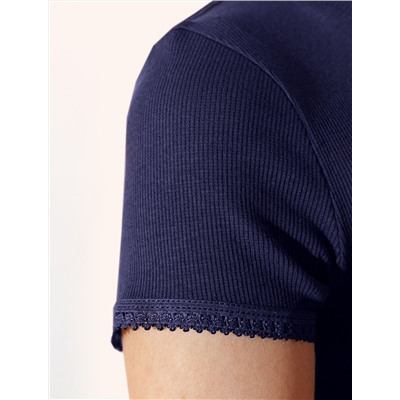 Футболка с круглым вырезом из фактурного трикотажа в рубчик