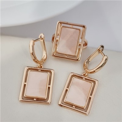 Комплект ювелирной бижутерии коллекция "Дубай" серьги и кольцо 17 р, покрытие позолота, вставка: искусственный пералутр, арт.313.189-17