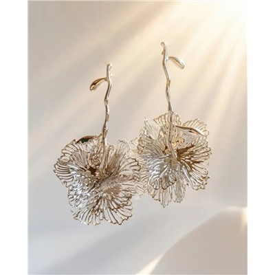 Стильные серьги