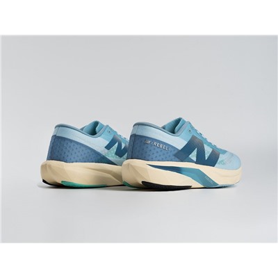 Кроссовки New Balance FuelCell Rebel V4