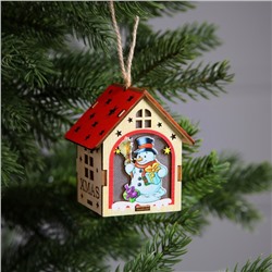 Ёлочная игрушка «Домик со снеговиком», 8×7×6 см, 1 LED, от батареек, свечение тёплое белое
